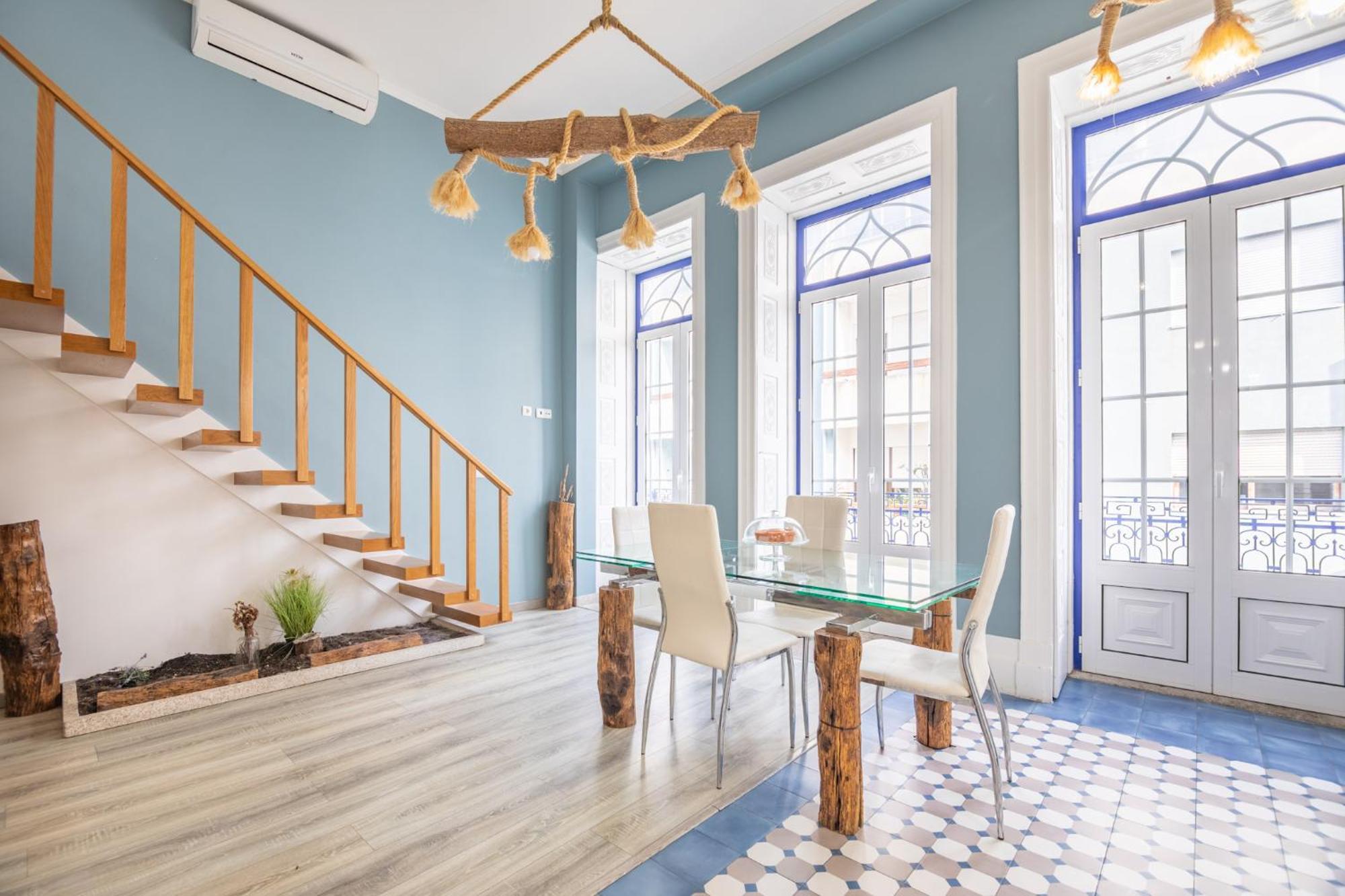 Deluxe Spacious Flats W Mezzanine By Host Wise Lejlighed Porto Værelse billede