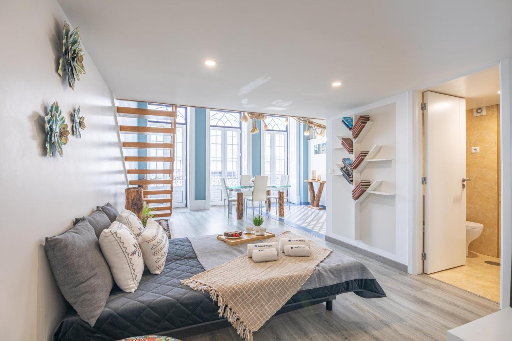 Deluxe Spacious Flats W Mezzanine By Host Wise Lejlighed Porto Værelse billede